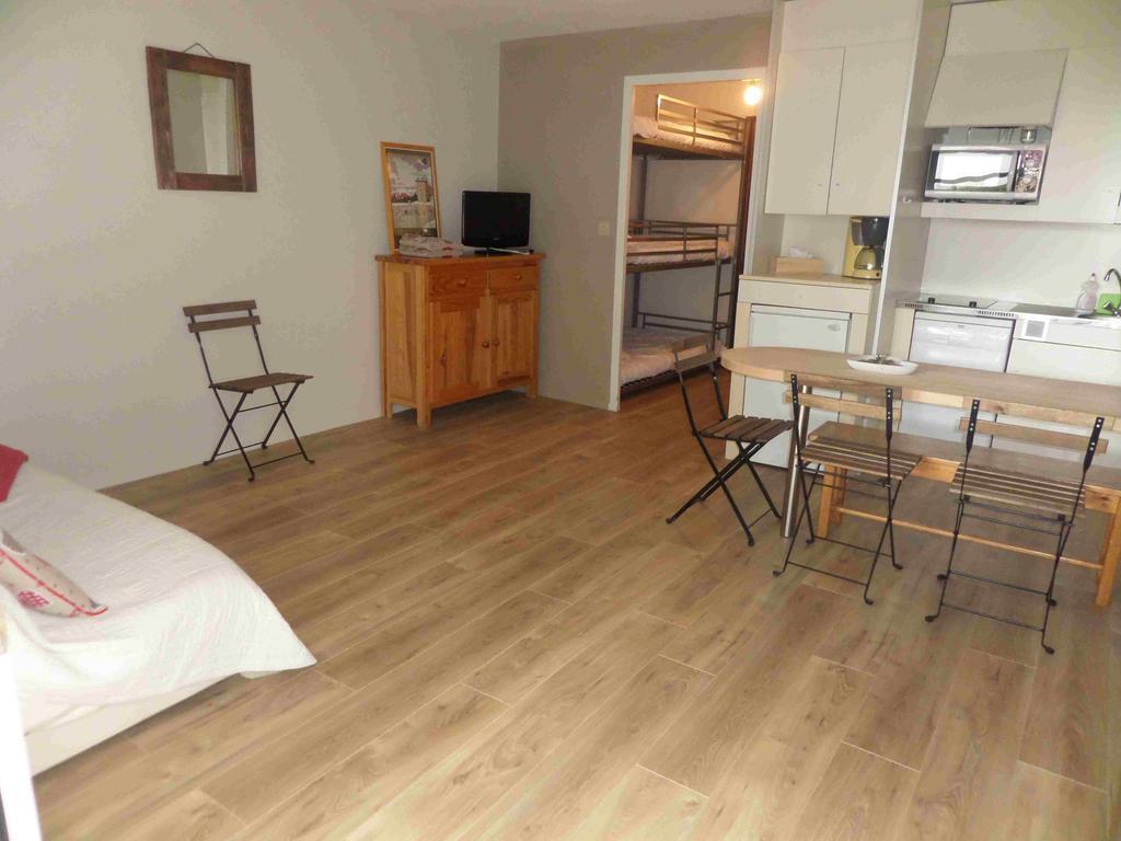 Font-Romeu-Odeillo-Via Appartements Les Balcons Du Soleil חדר תמונה